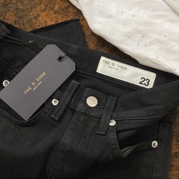 NWT Rag & Bone Stove Pipe Step Hem Fray Black 23 - Picture 5 of 11